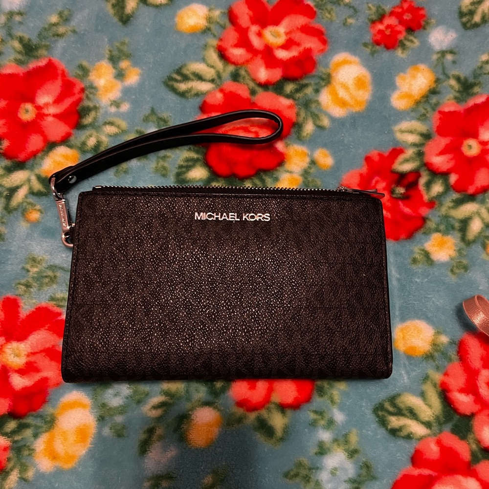 Micheal Kors Wallet